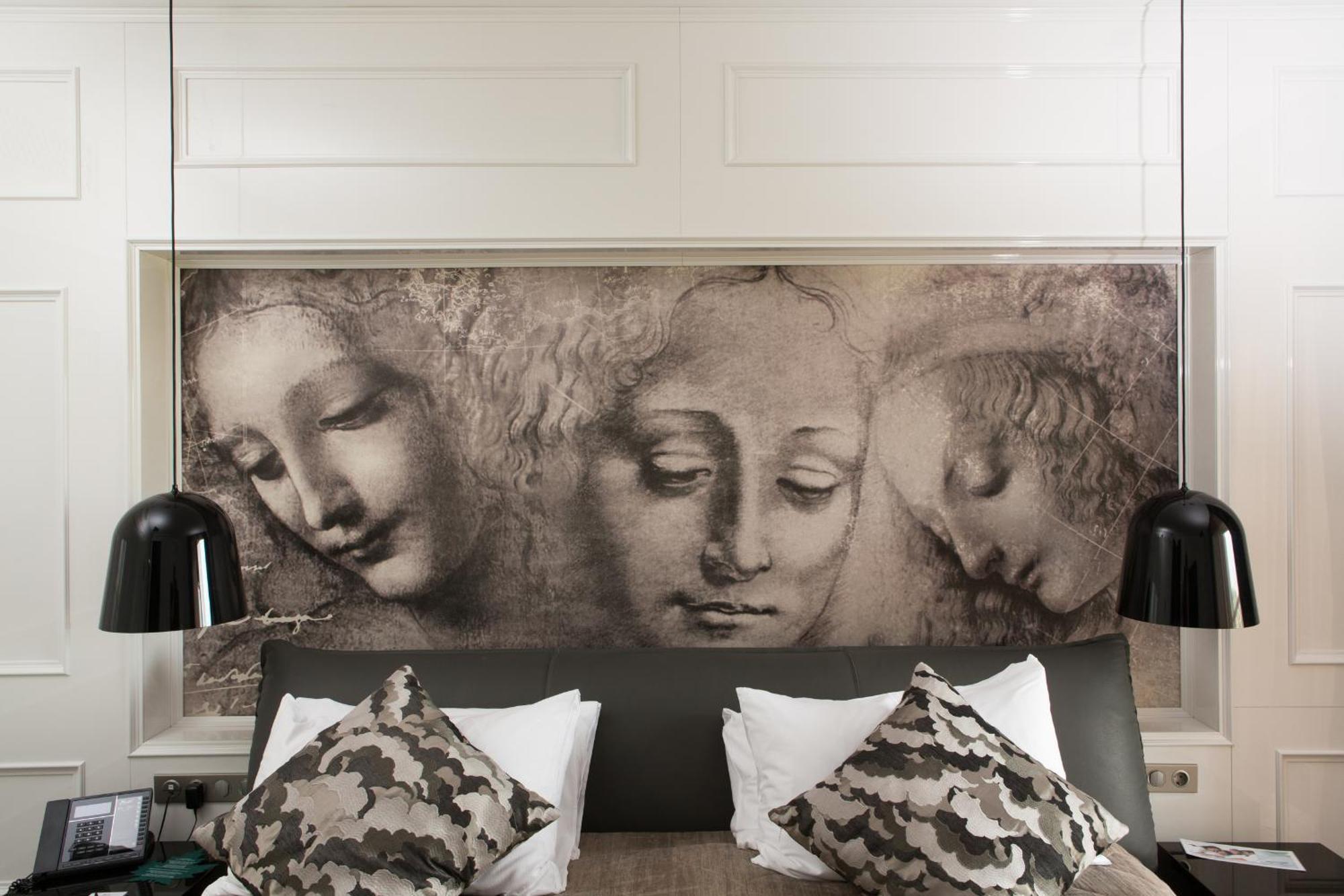 Mirotel Resort And Spa Truskavets Room photo The Three Graces, 2012