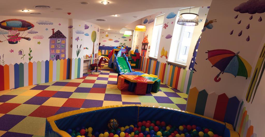 Mirotel Resort And Spa Truskavets Exterior photo The Children's Centre