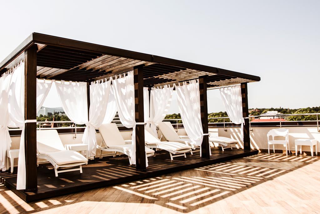 Mirotel Resort And Spa Truskavets Exterior photo Pergola
